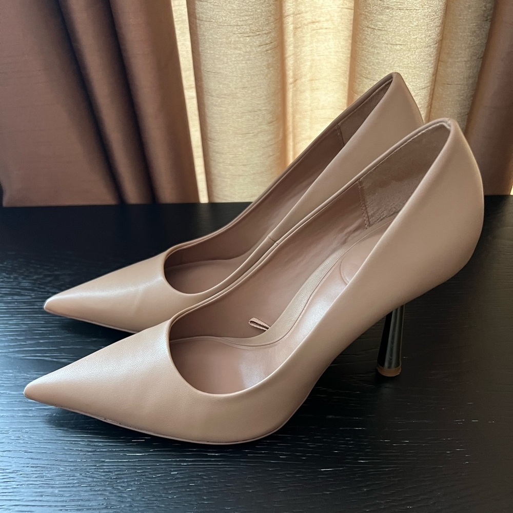 ZW Nude Pumps